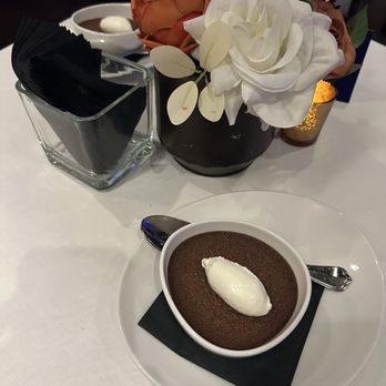 Stratus - Chocolate Pot de Crème dessert - Canadian (New) Near Me - Toronto, Ontario