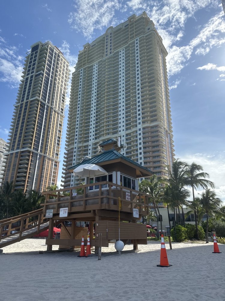 Lifeguard stand Yelp