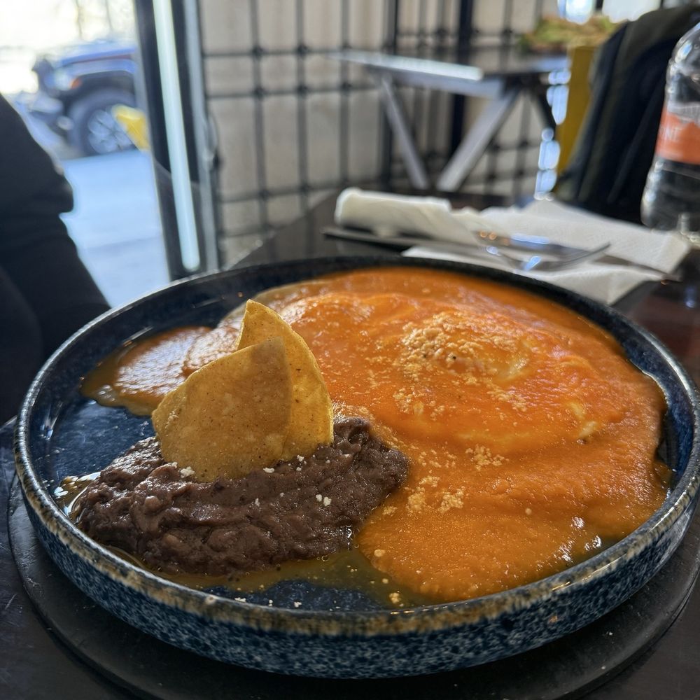 Manzo - Heuvos Rancheros Mexicanos - Breakfast & Brunch Near Me - Ciudad de Mexico, DIF Manzo - Heuvos Rancheros Mexicanos - Breakfast & Brunch Near Me - Ciudad de Mexico, DIF
