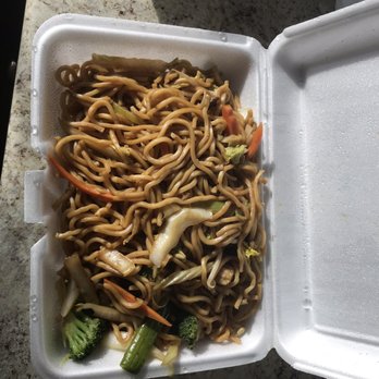 Shanghai and Tokyo - Veggie lo mein - Chinese Near Me - Homestead, Florida