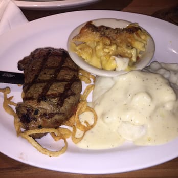 Cheddar's Scratch Kitchen - 6 oz sirloin with mashed potatoes and mac & cheese. Their gravy was delicious. - Comfort Food Near Me - Kissimmee, Florida Cheddar's Scratch Kitchen - 6 oz sirloin with mashed potatoes and mac & cheese. Their gravy was delicious. - Comfort Food Near Me - Kissimmee, Florida