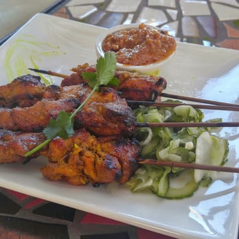 Robins Restaurant - Singapore Chicken Sate, from the Mid-Day menu - New American Near Me - Cambria, California Robins Restaurant - Singapore Chicken Sate, from the Mid-Day menu - New American Near Me - Cambria, California