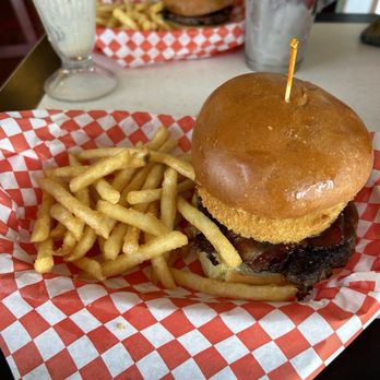 Miner's Diner - Western Bacon Burger - American Near Me - Julian, California Miner's Diner - Western Bacon Burger - American Near Me - Julian, California