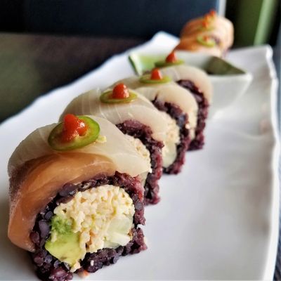 Hiroba Sushi by null