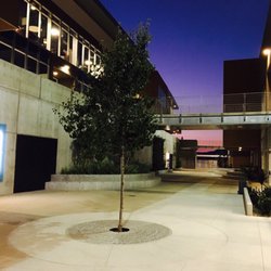Design39Campus - Gorgeous views at night