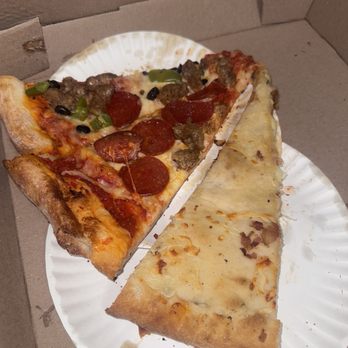 Italia Express Cedar Springs - Supreme, sausage/pepperoni, chicken alfredo slices (half of original slice) - Italian Near Me - Dallas, Texas Italia Express Cedar Springs - Supreme, sausage/pepperoni, chicken alfredo slices (half of original slice) - Italian Near Me - Dallas, Texas