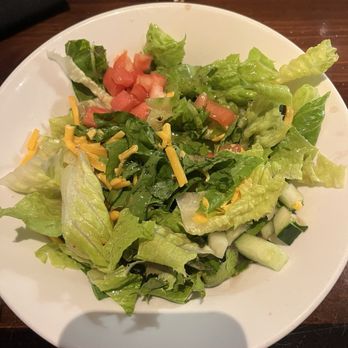 LongHorn Steakhouse - House salad with balsamic vinaigrette - Steakhouses Near Me - Largo, Maryland