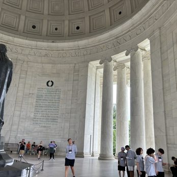 Jefferson Memorial - Landmarks & Historical Buildings Near Me - Washington, DC, District of Columbia