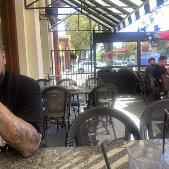 Skipolini's Pizza - Patio seating - Food Delivery Services Near Me - Concord, California