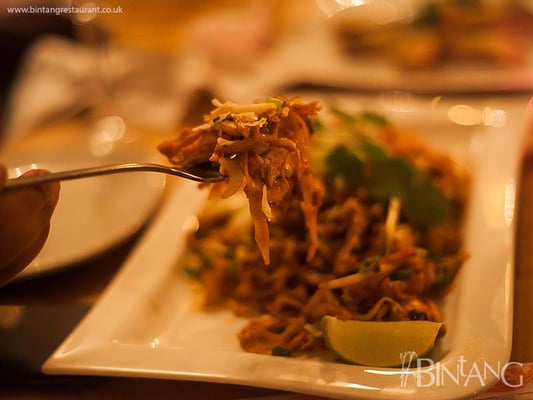 Bintang by null