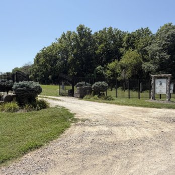 White Tail Run Winery - Exterior - Wineries Near Me - Edgerton, Kansas