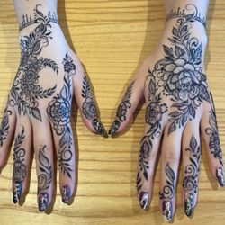 Mehndi Made Memories - Fresh application
