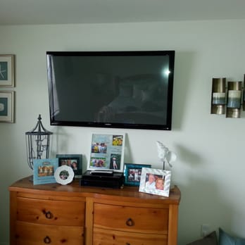 JAF Electronic Pro-Services - Flat Screen Wall-Mount Installation (With Wire Concealment) Approximate Time 2.5 Hrs. - Home Theatre Installation Near Me - Fruitland Park, Florida