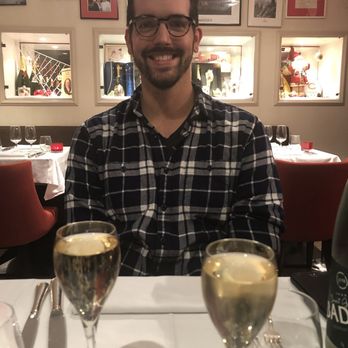 La Cave a Champagne - Restaurants Near Me - Epernay, 51