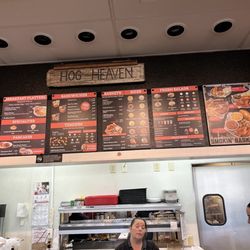 Hog-N-Bones