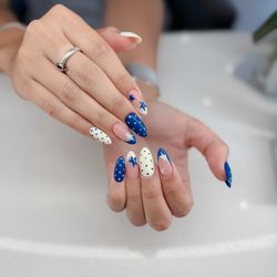 Midtown Nail Lounge