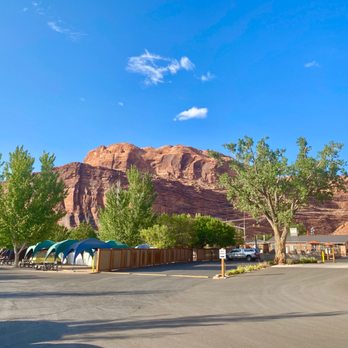 Sun Outdoors Arches Gateway - More amazing views of the campgrounds scenic mountains - Campgrounds Near Me - Moab, Utah Sun Outdoors Arches Gateway - More amazing views of the campgrounds scenic mountains - Campgrounds Near Me - Moab, Utah