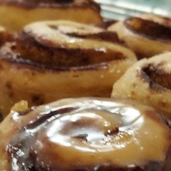 Donut Hutt - Cinnamon rolls everyday!
