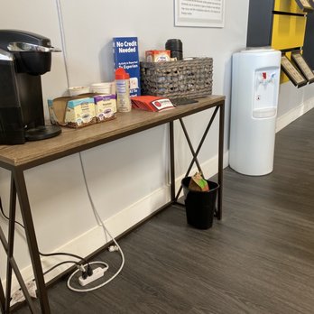 Tint World - Waiting Area - Auto Glass Services Near Me - Humble, Texas Tint World - Waiting Area - Auto Glass Services Near Me - Humble, Texas