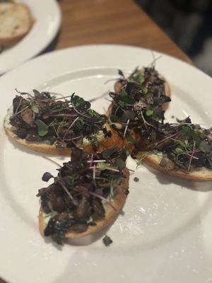 One North Kitchen & Bar by null