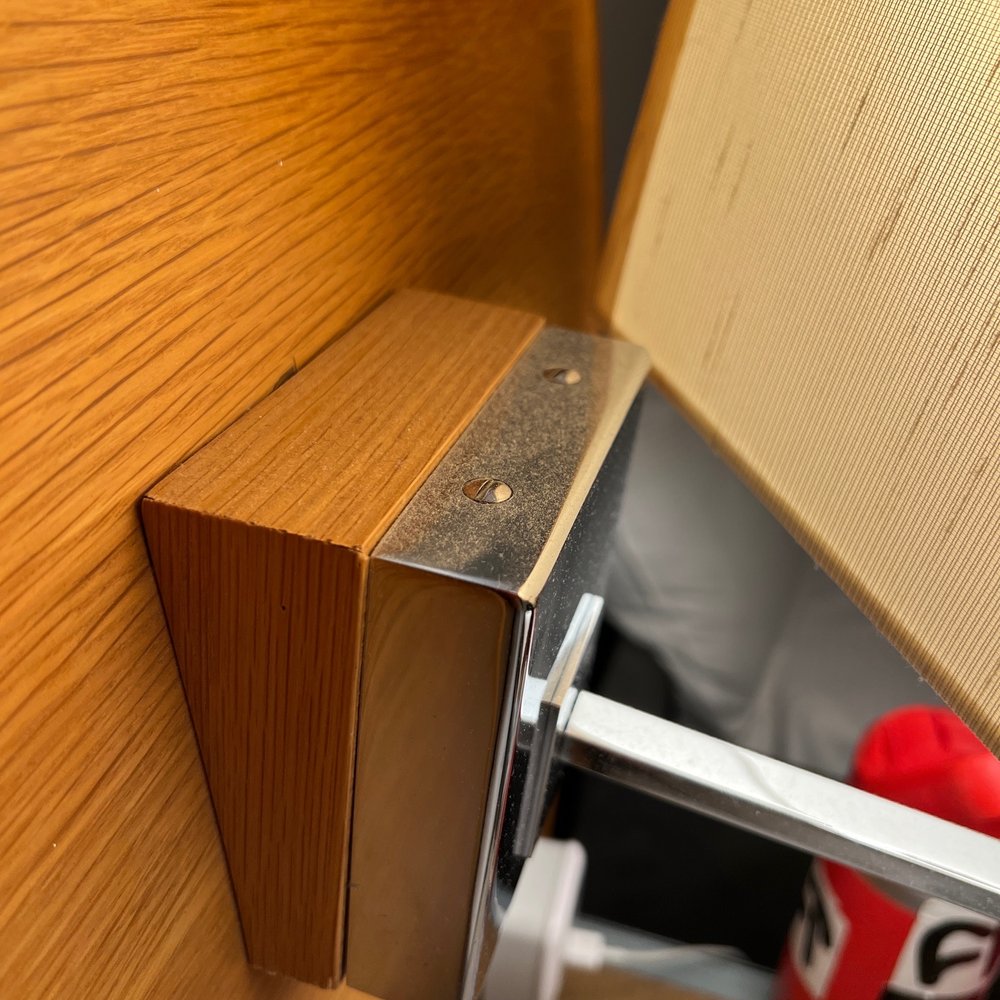 Hilton - Needs a clean. - Hotels Near Me - Watford, HRT