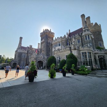 Casa Loma - Museums Near Me - Toronto, Ontario