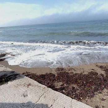 Castle Inn - Hotels Near Me - Cambria, California