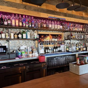 Elements Eatery & Bar - Cocktail Bars Near Me - South Lake Tahoe, California Elements Eatery & Bar - Cocktail Bars Near Me - South Lake Tahoe, California