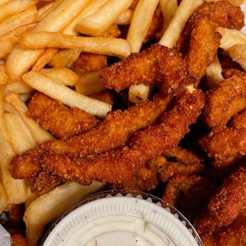 Famous Grill - Zuchinni sticks & French fries - Burgers Near Me - Baldwin Park, California