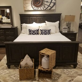 Living Spaces - Furniture Stores Near Me - Summerlin, Nevada