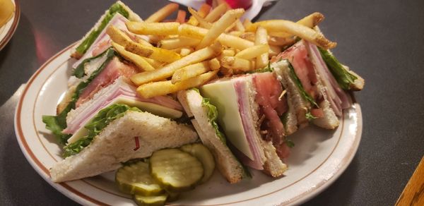 Bunny's Bar & Grill by null