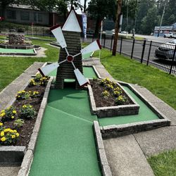 Melody Lakes Golf Course & Dairy Bar