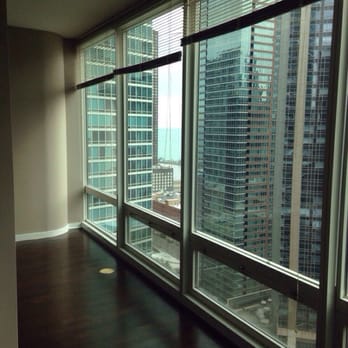 The Streeter - Floor to ceiling windows - Apartments Near Me - Chicago, Illinois