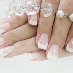Gabinete de Estética Isabel Oliveira - Unhas de Gel | http://www.isabeloliveira.pt/servicos/manicure/unhas-de-gel/