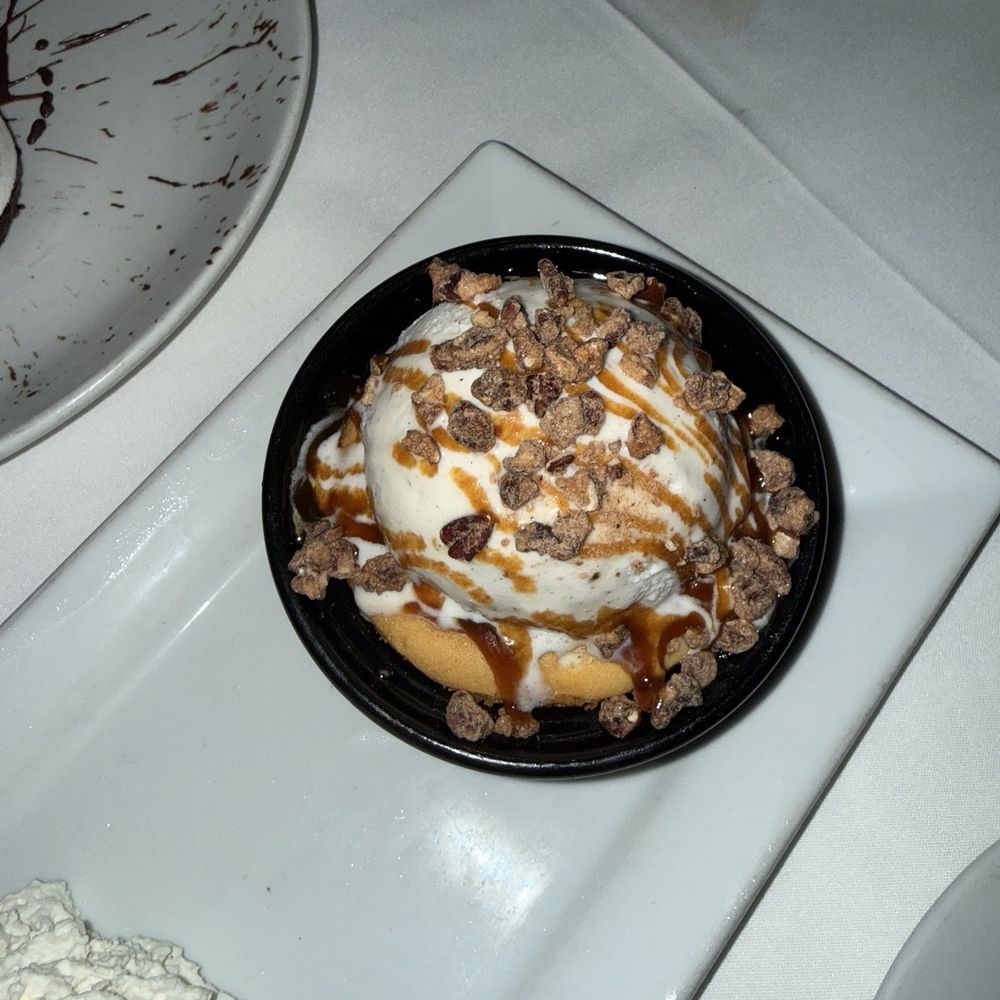 Ultimate Warm Vanilla Caramel Cake Ultimate Warm Vanilla Caramel Cake
