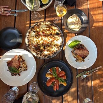 Il Brutto - 1. Cozze 2. Potato & Leeks Pizze 3. Lasagna alla Bolognese  4. Cacio E Pepe  5. Heirloom Tomatoes - Italian Near Me - Austin, Texas