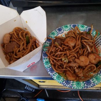 Dragon's Arch - Chow Mein To Go Order from Chef Choy, Pleasant Hill, only $9.50 to - Noodles Near Me - Walnut Creek, California Dragon's Arch - Chow Mein To Go Order from Chef Choy, Pleasant Hill, only $9.50 to - Noodles Near Me - Walnut Creek, California
