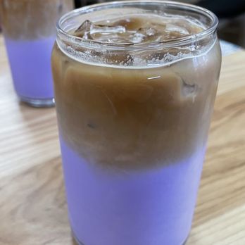 The Breeze Cafe - Ube latte with espresso shot - Breakfast & Brunch Near Me - Newark, California The Breeze Cafe - Ube latte with espresso shot - Breakfast & Brunch Near Me - Newark, California