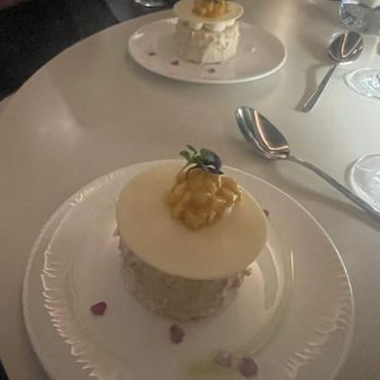 Miru - Ended the meal with a lovely mango cheesecake ... only if there was some cake Too it would have been perfection. Still I ate 2/3 of it - Japanese Near Me - Chicago, Illinois
