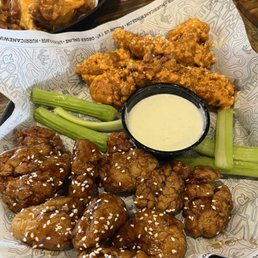 15 Boneless 15 Boneless