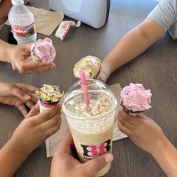Baskin Robbins - Family Ice Cream Night