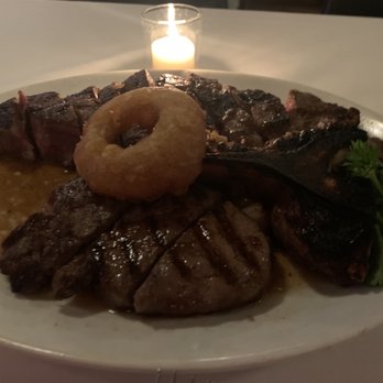 Chicago Chop House - Porterhouse perfect to split - Steakhouses Near Me - Chicago, Illinois