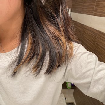 Elle & Co Salon Studio - Poor "balayage" job on the back portion of my hair. - Hair Salons Near Me - North Providence, Rhode Island Elle & Co Salon Studio - Poor "balayage" job on the back portion of my hair. - Hair Salons Near Me - North Providence, Rhode Island