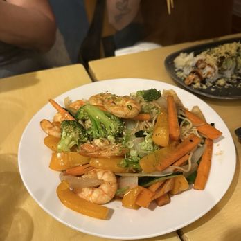 Kiku Sushi - Shrimp Stir Fried Noodles (Yakisoba) - Sushi Bars Near Me - Baltimore, Maryland