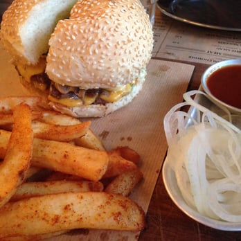 R&B Research Bakery - Burger set, not in the brunch menu - Burgers Near Me - Hong Kong, HK
