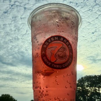 7 Brew Coffee - Sugar Free Tiger Blood - Coffee & Tea Near Me - Alabaster, Alabama