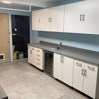 Green Bay Remodeling - Our laundry and utility room got new counters, floors and a terrific paint job. - General Contractors Near Me - San Rafael, California