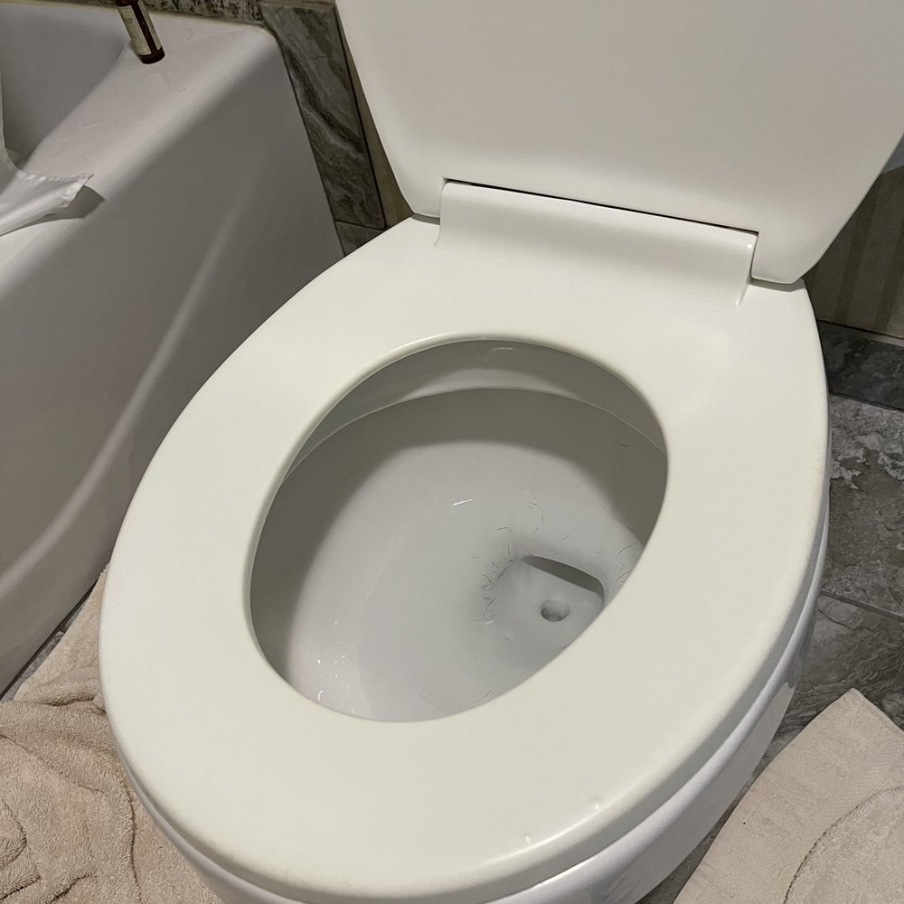 Surf and Sand Lodge - This is their provided toilet. It's round. And I demand elongated, as per today's standard. Have at thee!!! - Hotels Near Me - Fort Bragg, California Surf and Sand Lodge - This is their provided toilet. It's round. And I demand elongated, as per today's standard. Have at thee!!! - Hotels Near Me - Fort Bragg, California