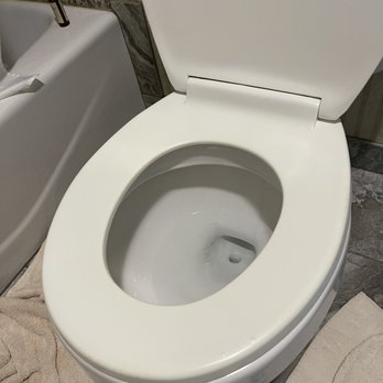 Surf and Sand Lodge - This is their provided toilet. It's round. And I demand elongated, as per today's standard. Have at thee!!! - Hotels Near Me - Fort Bragg, California Surf and Sand Lodge - This is their provided toilet. It's round. And I demand elongated, as per today's standard. Have at thee!!! - Hotels Near Me - Fort Bragg, California