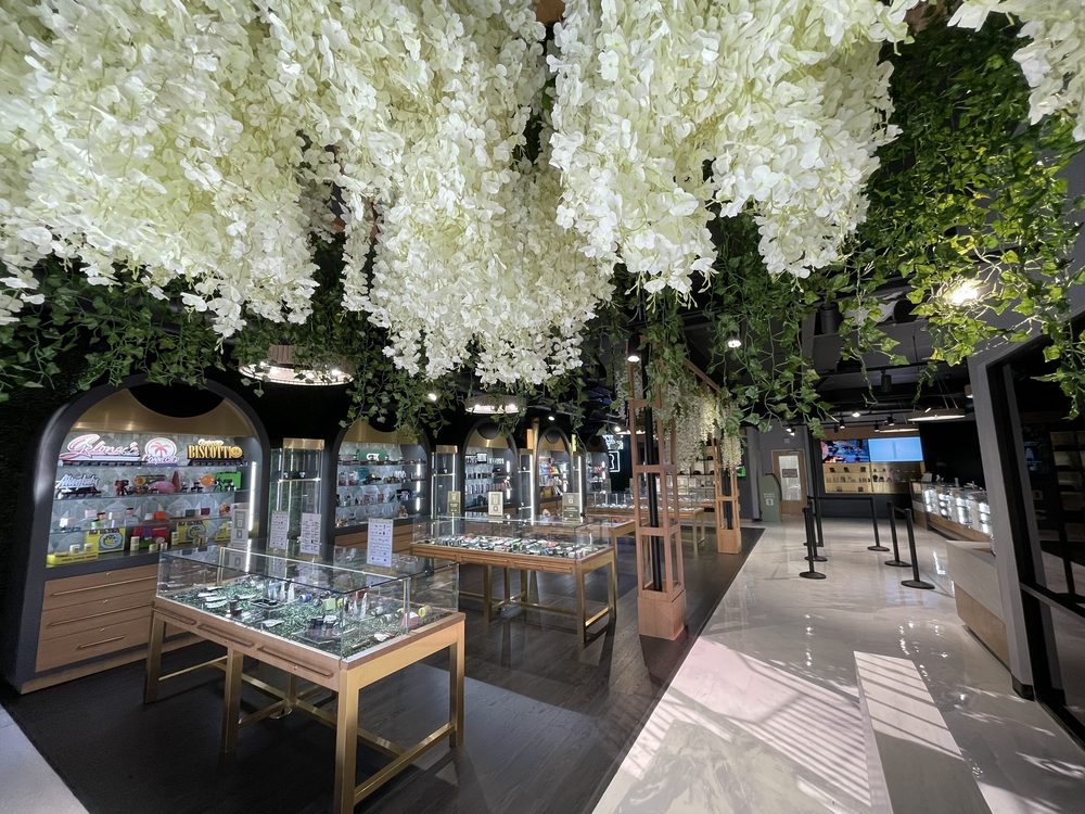 SECRET GARDEN 24 Photos & 22 Reviews 2664 Newport Blvd, Costa Mesa